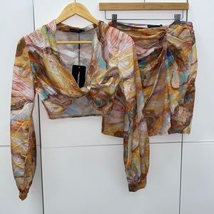 Sand Marble Printed Twist Front Balloon Sleeve Crop Top + Split Leg Mini Skirt